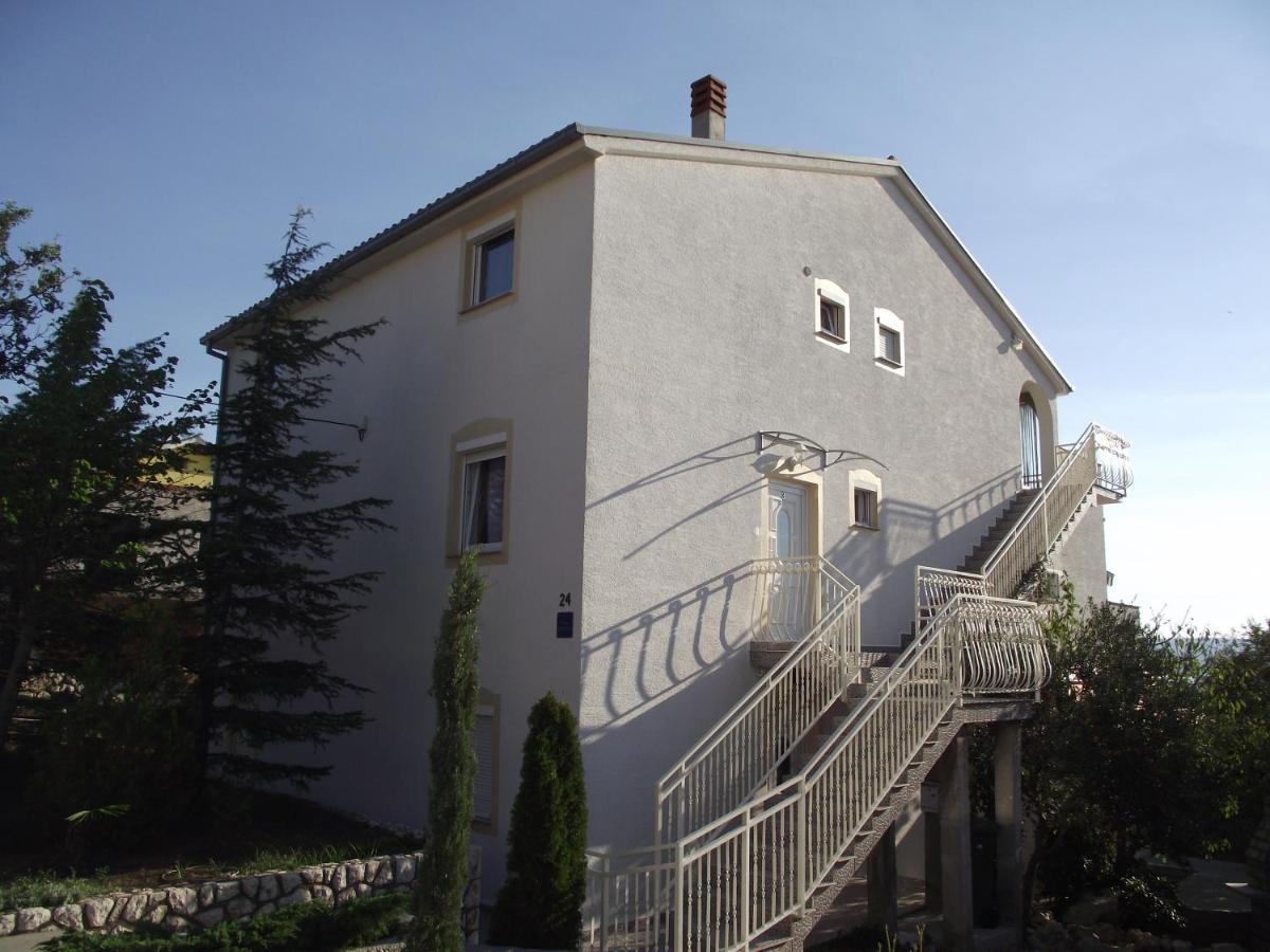Apartments With A Parking Space Novi Vinodolski - 15823 Екстер'єр фото