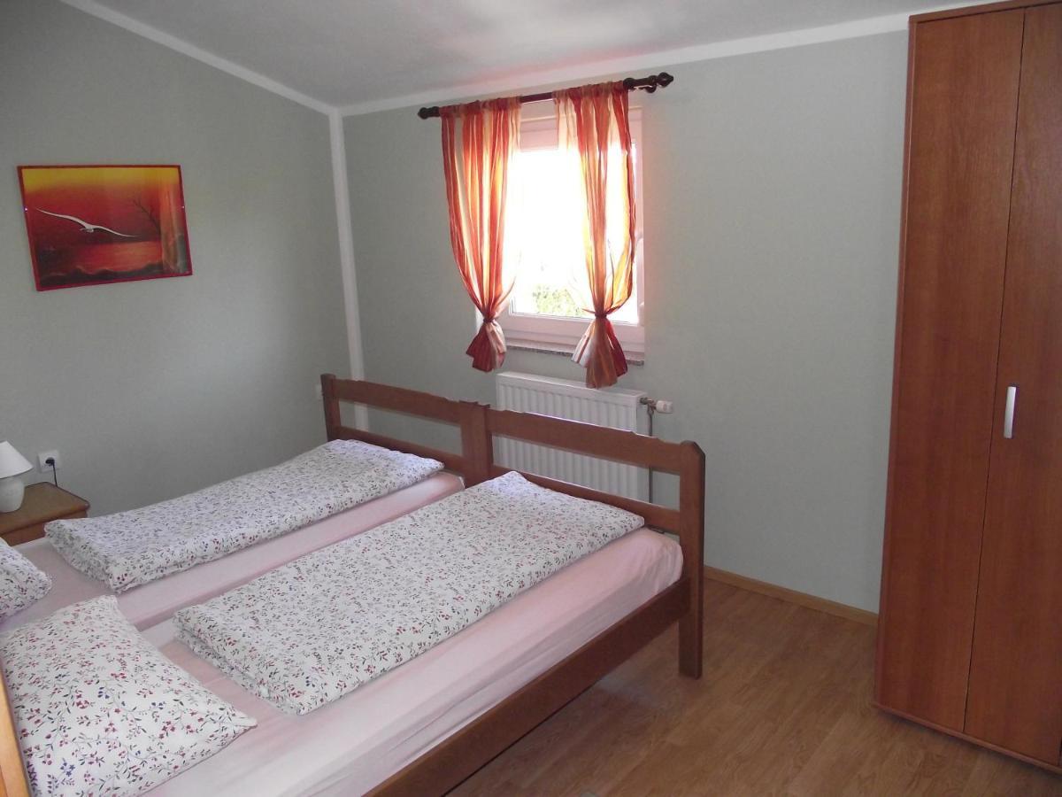Apartments With A Parking Space Novi Vinodolski - 15823 Екстер'єр фото